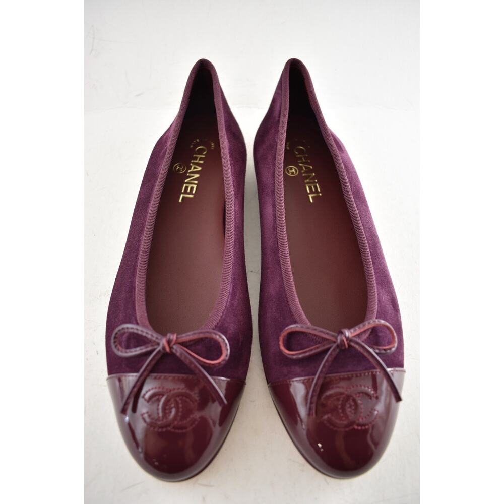 Chanel 26A Burgundy Red Purple Suede Patent CC Logo Ballet Ballerina Flat 37 - Picture 9 of 16